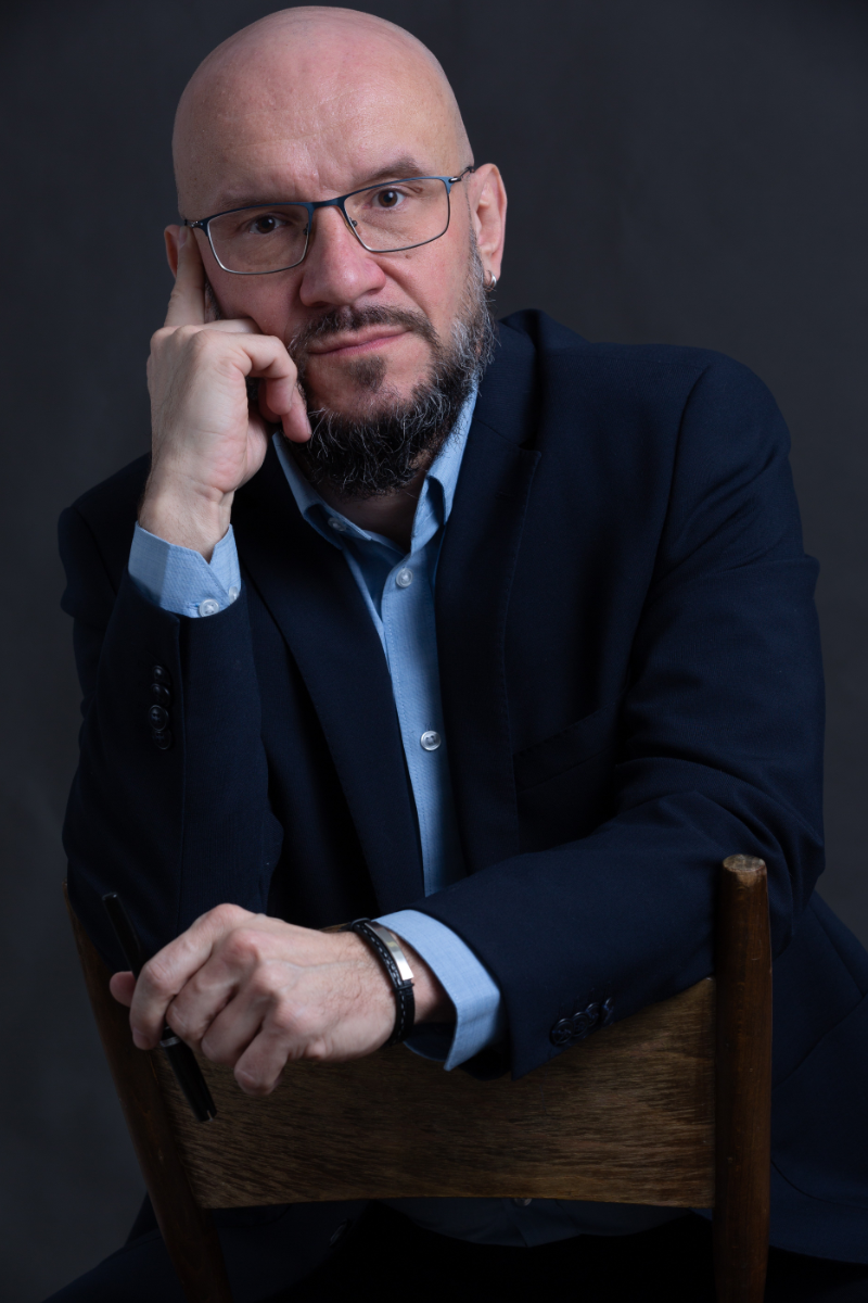 Mikołaj Gradowski — Pośrednik Finansowy